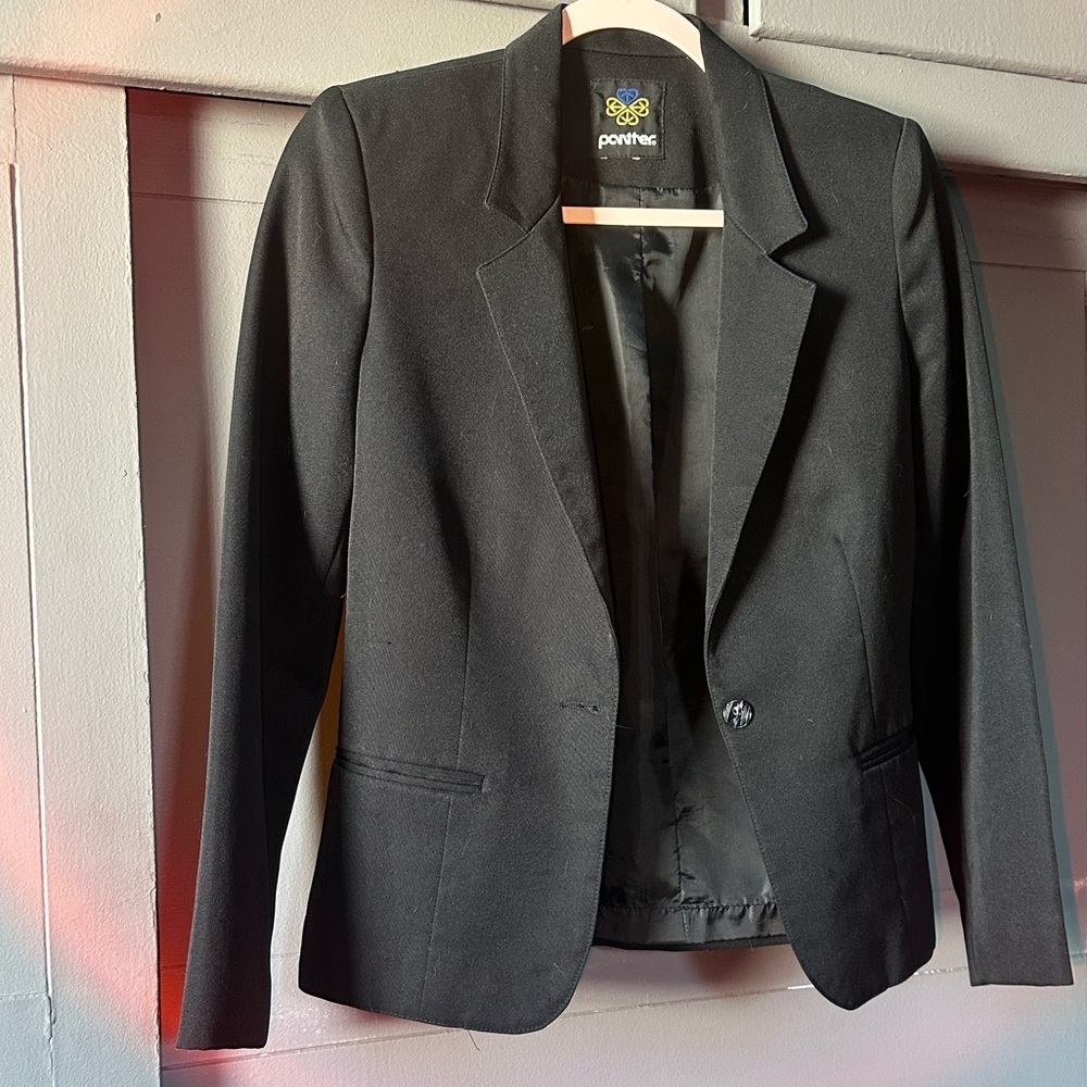 Forever 21 Black Blazer